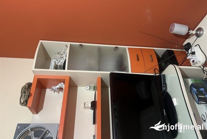 Shtepi ne shitje Apartament ne Tirane, 2+1, Mobilimi E mobiluar, Pagesa 125,000  Euro.