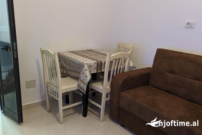 Shtepi me qera 1+1 ne Tirane - 45,000 Leke