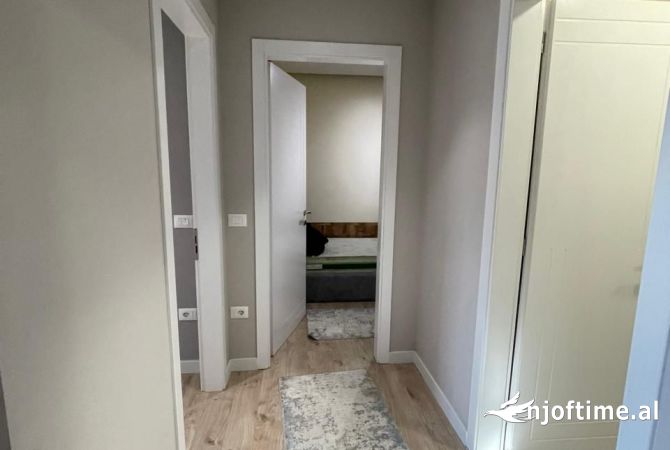 Shtepi me qera 2+1 ne Tirane - 550 Euro