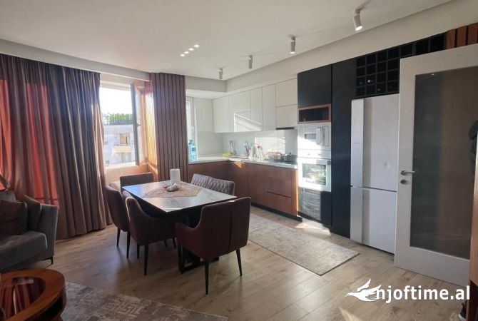 Shtepi me qera 2+1 ne Tirane - 550 Euro