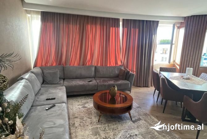 Shtepi me qera Apartament ne Tirane, 2+1, Mobilimi E mobiluar, Pagesa 550  Euro.