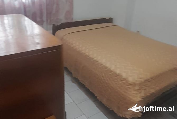 Shtepi me qera 1+1 ne Tirane - 28,000 Leke