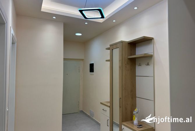 Shtepi me qera Apartament ne Tirane, 2+1, Mobilimi E mobiluar, Pagesa 60,000  Leke.