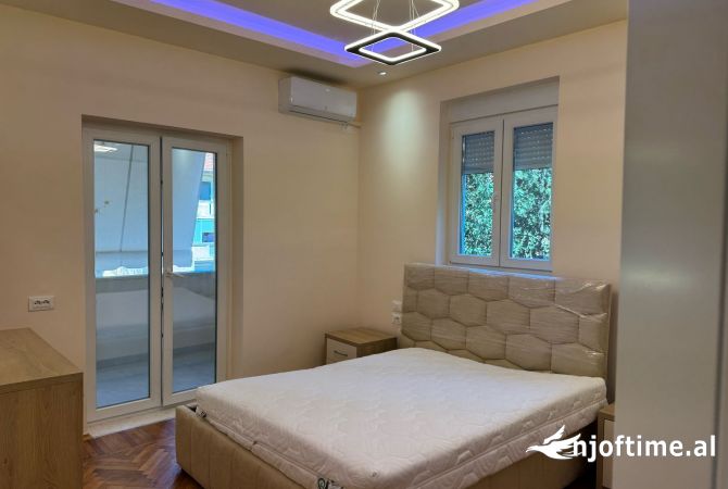 Shtepi me qera 2+1 ne Tirane - 60,000 Leke