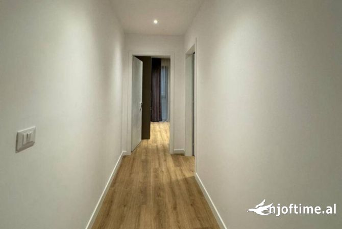 Shtepi me qera 2+1 ne Tirane - 800 Euro