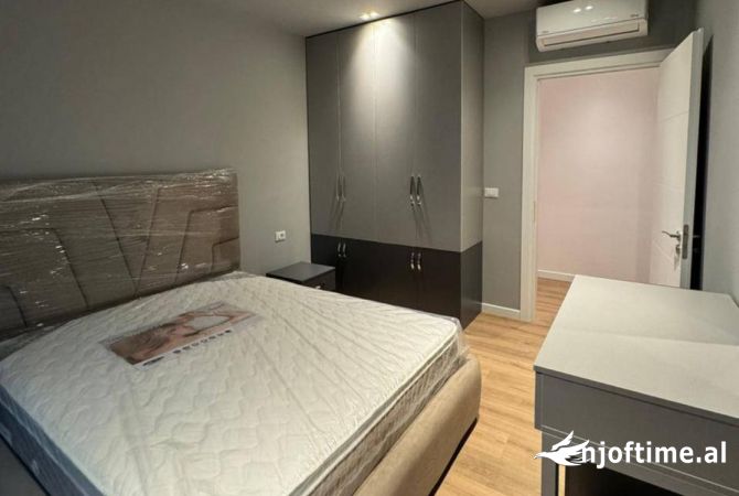 Shtepi me qera 2+1 ne Tirane - 800 Euro