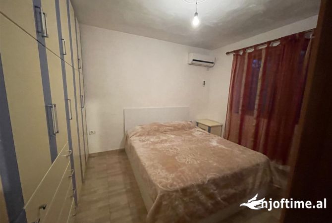 Shtepi me qera 1+1 ne Tirane - 40,000 Leke
