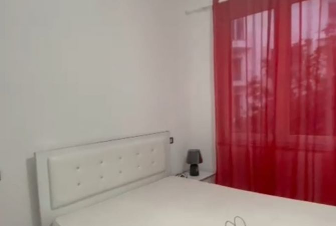 Shtepi me qera Apartament ne Tirane, 1+1, Mobilimi E mobiluar, Pagesa 420  Euro.