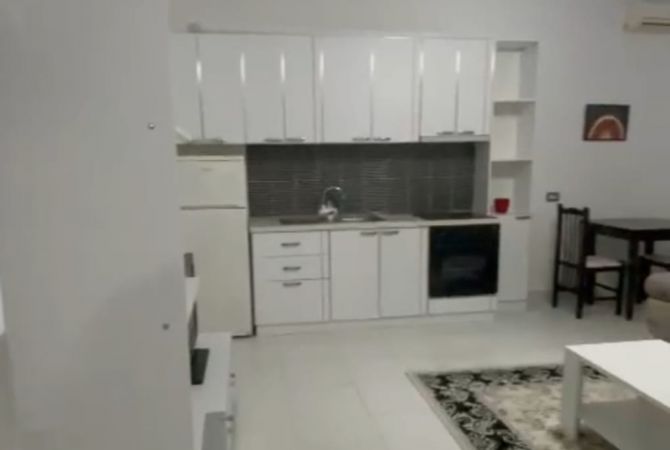 Shtepi me qera 1+1 ne Tirane - 420 Euro