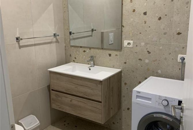 Shtepi ne shitje Apartament ne Tirane, 1+1, Mobilimi E mobiluar, Pagesa 105,000  Euro.
