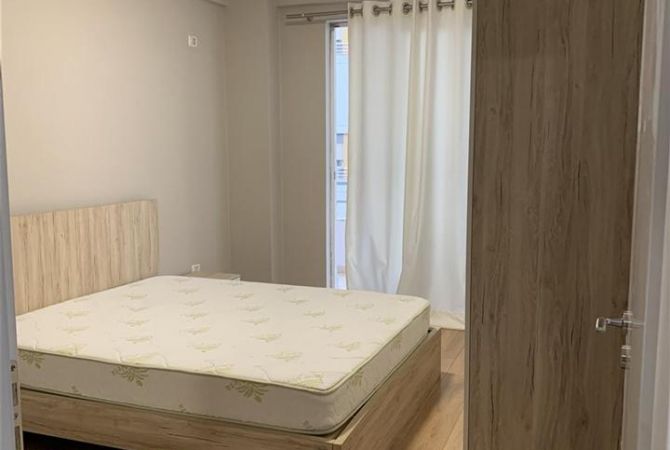 Shtepi ne shitje Apartament ne Tirane, 1+1, Mobilimi E mobiluar, Pagesa 105,000  Euro.