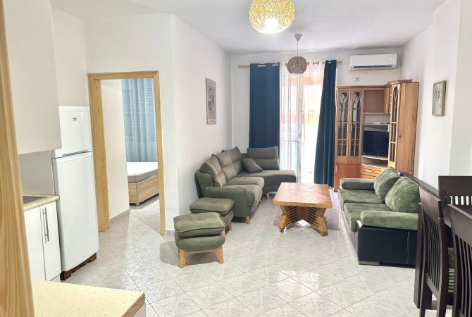 Shtepi me qera Apartament ne Tirane, 1+1, Mobilimi E mobiluar, Pagesa 40,000  Leke.