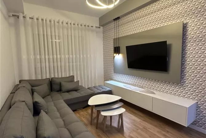 Shtepi me qera 2+1 ne Tirane - 500 Euro
