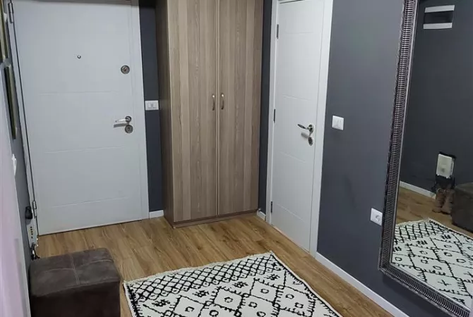 Shtepi me qera 2+1 ne Tirane - 50,000 Leke