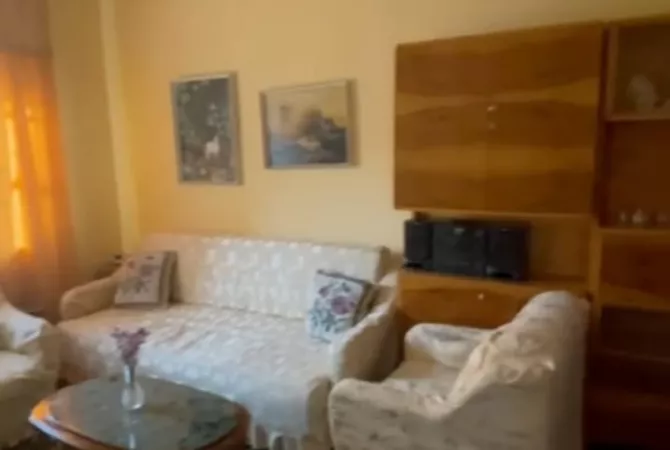 Shtepi me qera 2+1 ne Tirane - 45,000 Leke