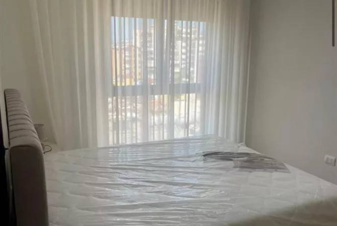 Shtepi me qera Apartament ne Tirane, 1+1, Mobilimi E mobiluar, Pagesa 650  Euro.