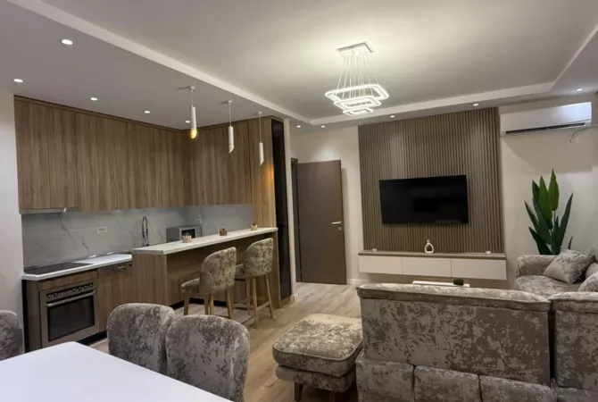 Shtepi me qera 2+1 ne Tirane - 800 Euro