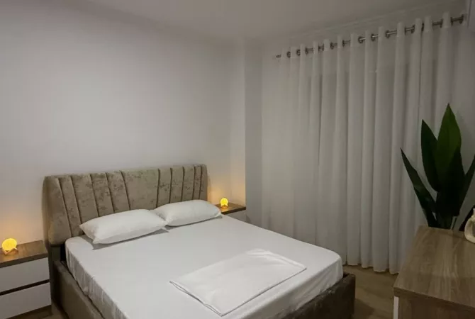 Shtepi me qera 2+1 ne Tirane - 800 Euro