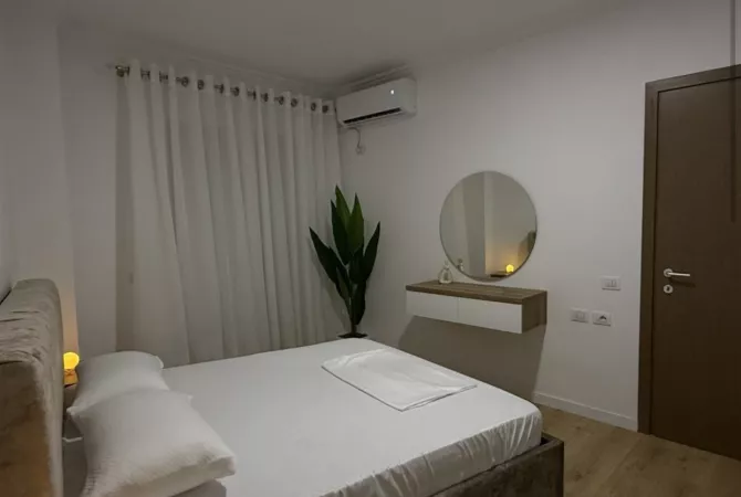 Shtepi me qera Apartament ne Tirane, 2+1, Mobilimi E mobiluar, Pagesa 800  Euro.