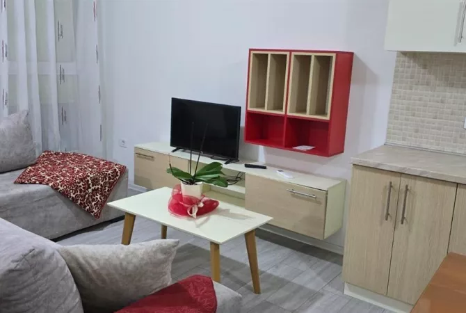Shtepi me qera 2+1 ne Tirane - 45,000 Leke