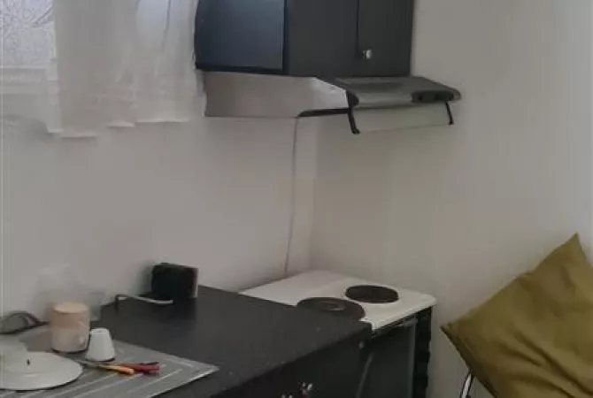 House for Rent Garsoniere in Tirana - 300 Euro
