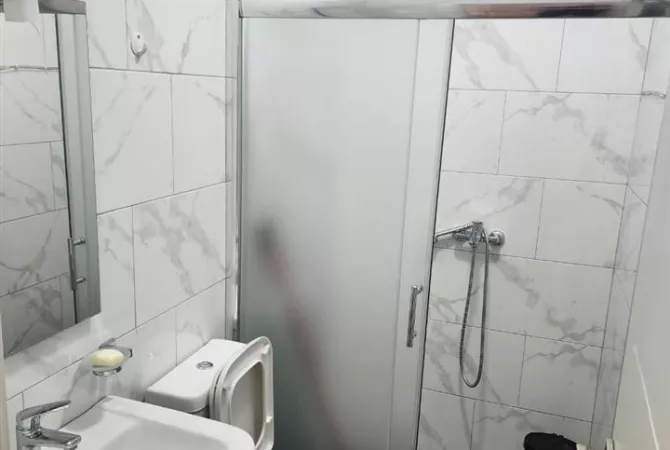 Shtepi me qera 2+1 ne Tirane - 650 Euro