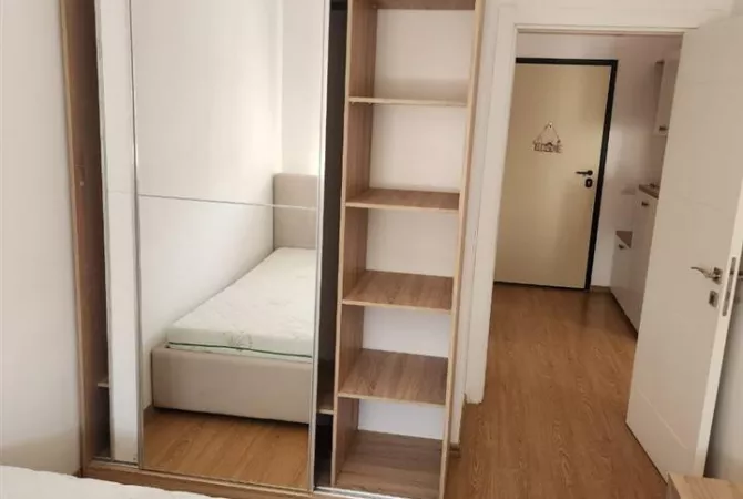 Shtepi me qera Apartament ne Tirane, 2+1, Mobilimi E mobiluar, Pagesa 65,000  Leke.