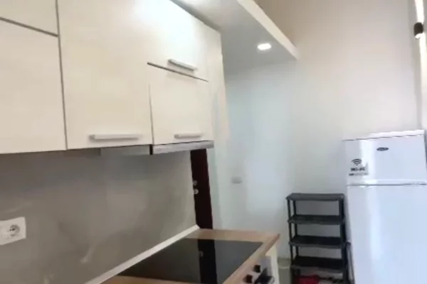 Shtepi me qera 2+1 ne Tirane - 50,000 Leke