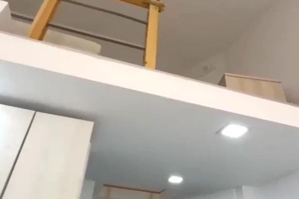 Shtepi me qera Apartament ne Tirane, 2+1, Mobilimi E mobiluar, Pagesa 50,000  Leke.