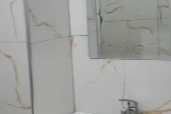 Shtepi me qera Apartament ne Tirane, 1+1, Mobilimi E mobiluar, Pagesa 35,000  Leke.