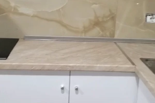 Shtepi me qera Apartament ne Tirane, 1+1, Mobilimi E mobiluar, Pagesa 35,000  Leke.