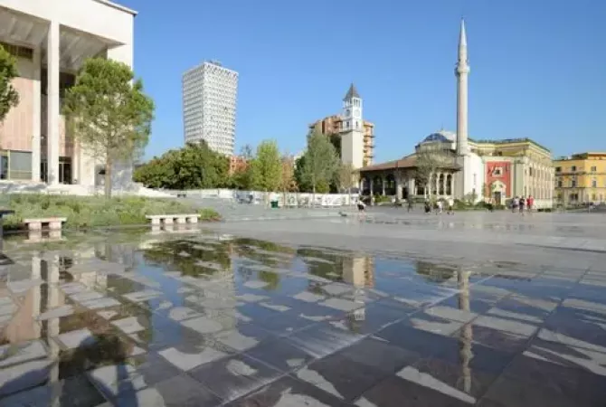 Ambient biznesi me qera 3+1 ne Tirane - 930 Euro