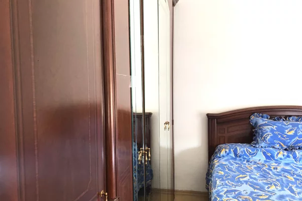 Shtepi me qera 2+1 ne Tirane - 40,000 Leke