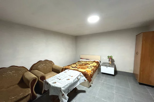 Shtepi me qera Garsoniere ne Tirane - 20,000 Leke