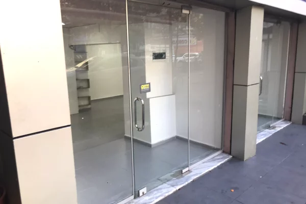 Business Property for Rent 1+1 in Tirana - 34,000 Leke