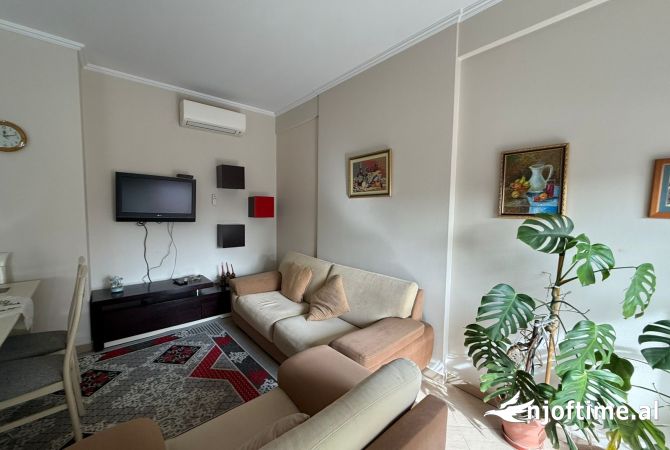 Shtepi me qera 1+1 ne Tirane - 700 Euro