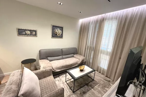 Casa in affitto 1+1 a Tirana - 900 Euro