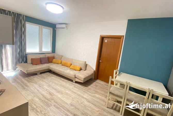 Shtepi me qera 2+1 ne Tirane - 450 Euro