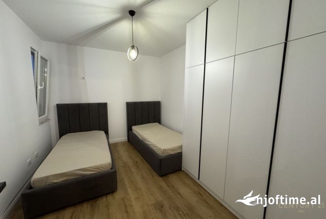 Shtepi me qera Apartament ne Tirane, 2+1, Mobilimi E mobiluar, Pagesa 650  Euro.