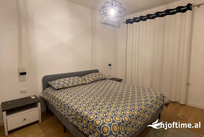 Shtepi me qera Apartament ne Tirane, 1+1, Mobilimi E mobiluar, Pagesa 650  Euro.