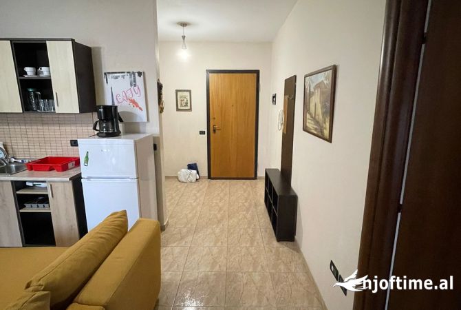 Shtepi me qera 2+1 ne Tirane - 650 Euro