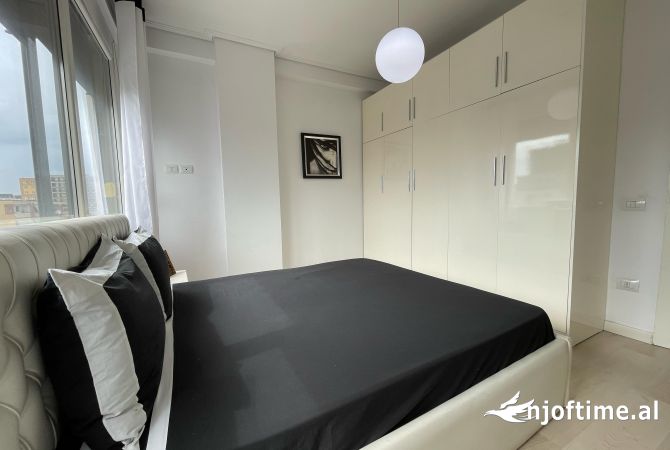 Shtepi ne shitje Apartament ne Tirane, 1+1, Mobilimi E mobiluar, Pagesa 137,999  Euro.