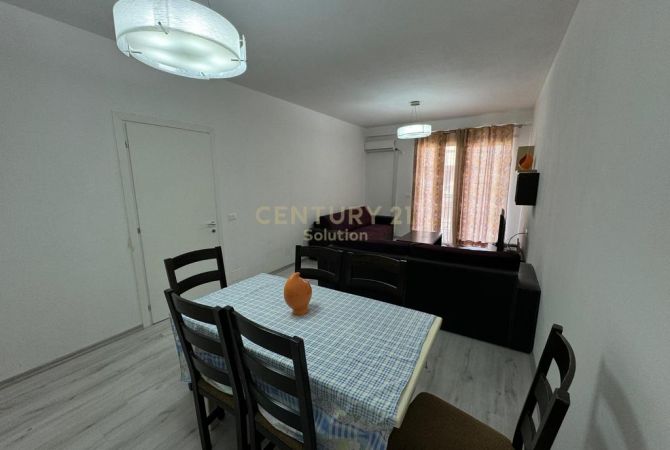 Shtepi me qera Apartament ne Tirane, 1+1, Mobilimi E mobiluar, Pagesa 400  Euro.