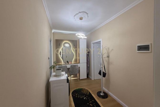 Shtepi ne shitje Apartament ne Tirane, 1+1, Mobilimi Bosh, pa mobiluar, Pagesa 110,000  Euro.