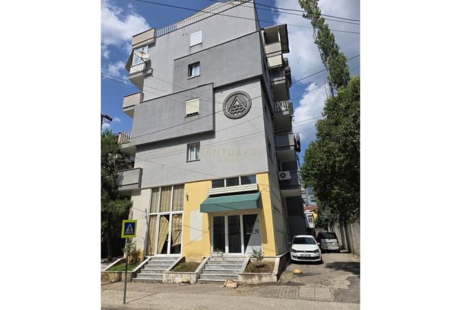 Shtepi ne shitje 2+1 ne Tirane - 130,000 Euro