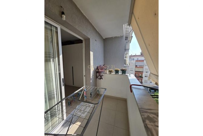 Shtepi ne shitje Apartament ne Tirane, 2+1, Mobilimi E mobiluar, Pagesa 130,000  Euro.