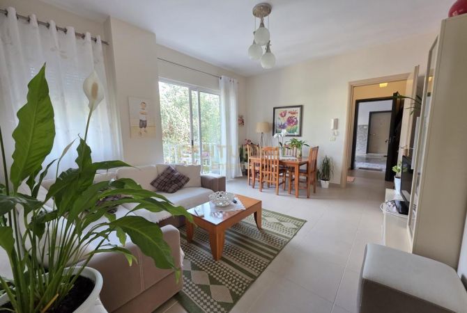 Shtepi ne shitje Apartament ne Tirane, 2+1, Mobilimi E mobiluar, Pagesa 130,000  Euro.