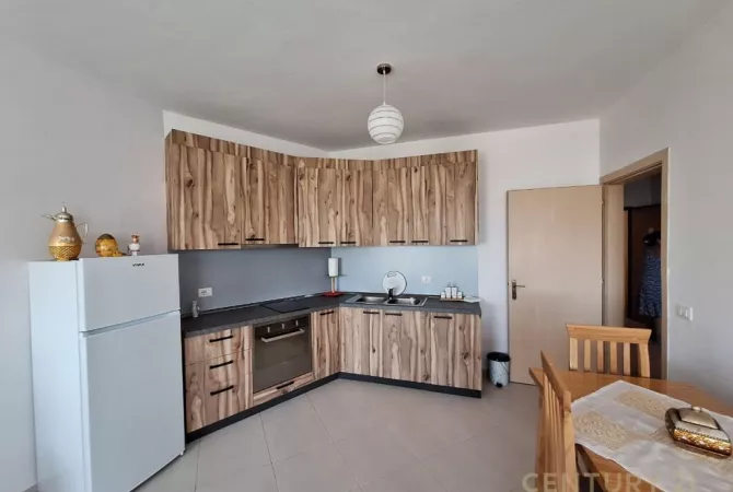 Shtepi ne shitje Apartament ne Tirane, 1+1, Mobilimi E mobiluar, Pagesa 97,000  Euro.