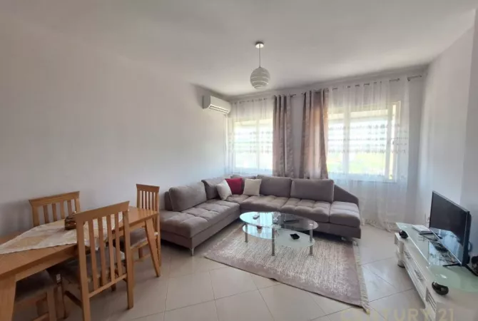 Shtepi ne shitje Apartament ne Tirane, 1+1, Mobilimi E mobiluar, Pagesa 97,000  Euro.