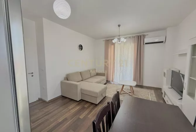 Shtepi me qera 2+1 ne Tirane - 550 Euro